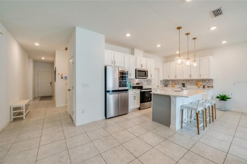 Villa ou maison à vendre à DeLand, Floride: 3 chambres, 151.99 m2 № 2148151 - photo 7