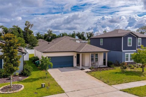 Villa ou maison à vendre à DeLand, Floride: 3 chambres, 151.99 m2 № 2148151 - photo 2