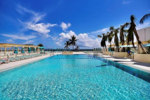 Copropriété à vendre à Hollywood, Floride: 54.81 m2 № 2194028 - photo 6