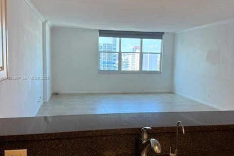 Copropriété à vendre à Hollywood, Floride: 54.81 m2 № 2194028 - photo 9