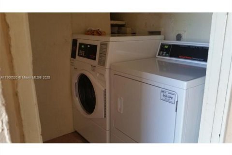 Купить кондоминиум в Майами, Флорида 2 спальни, 70.88м2, № 1957201 - фото 6