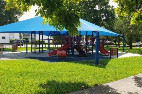 Купить кондоминиум в Майами, Флорида 2 спальни, 70.88м2, № 1957201 - фото 26