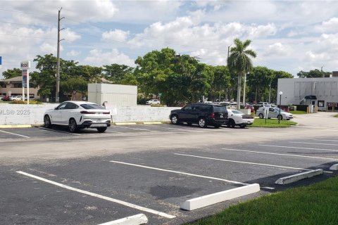 Купить кондоминиум в Майами, Флорида 2 спальни, 70.88м2, № 1957201 - фото 28