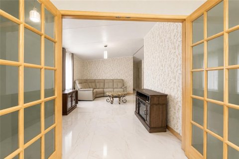 Appartement à louer à Fort Myers, Floride: 2 chambres, 130.06 m2 № 2411565 - photo 10