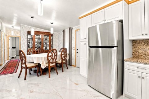 Appartement à louer à Fort Myers, Floride: 2 chambres, 130.06 m2 № 2411565 - photo 16