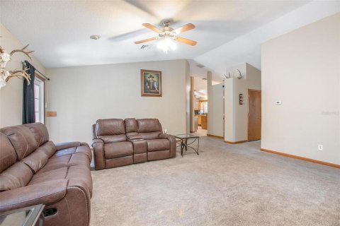 House in De Leon Springs, Florida 4 bedrooms, 192.68 sq.m. № 1634415 - photo 12