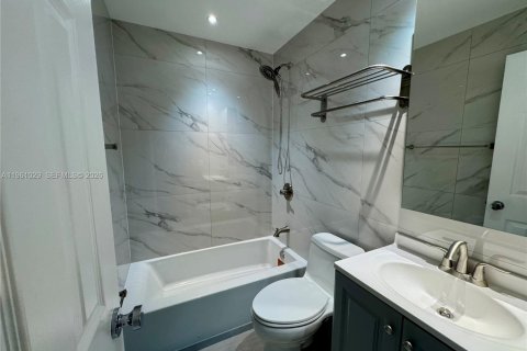 Copropriété à louer à Miami, Floride: 2 chambres, 76.64 m2 № 2021837 - photo 10