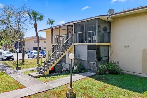 Condominio en alquiler en Miami, Florida, 2 dormitorios, 76.64 m2 № 2021837 - foto 23