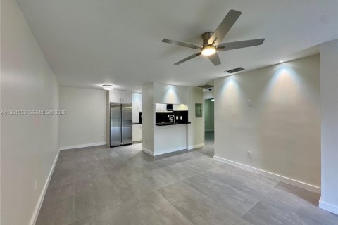 Condo à Miami, Floride, 2 chambres  № 2021837