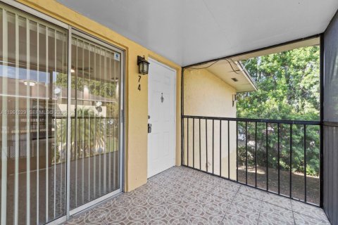Condominio en alquiler en Miami, Florida, 2 dormitorios, 76.64 m2 № 2021837 - foto 20