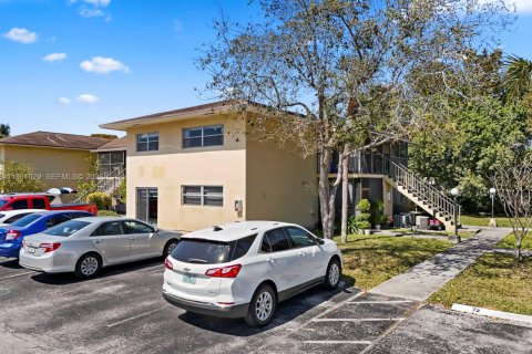 Condominio en alquiler en Miami, Florida, 2 dormitorios, 76.64 m2 № 2021837 - foto 22