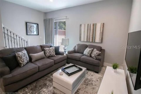 Touwnhouse à vendre à Kissimmee, Floride: 4 chambres, 167.6 m2 № 2233042 - photo 6