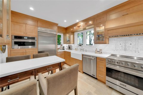 Casa en venta en Miami, Florida, 5 dormitorios, 287.07 m2 № 2260070 - foto 23