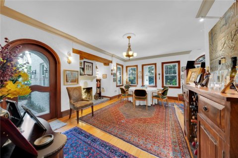 Casa en venta en Miami, Florida, 5 dormitorios, 287.07 m2 № 2260070 - foto 27