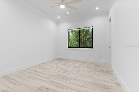 House in Naples, Florida 4 bedrooms, 219.06 sq.m. № 1827288 - photo 21
