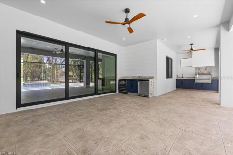 House in Naples, Florida 4 bedrooms, 219.06 sq.m. № 1827288 - photo 27