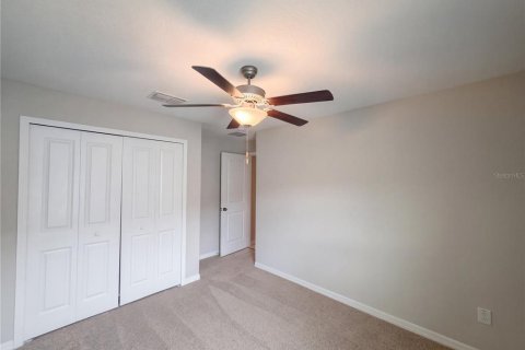 House in Zephyrhills, Florida 4 bedrooms, 178.19 sq.m. № 2394389 - photo 21
