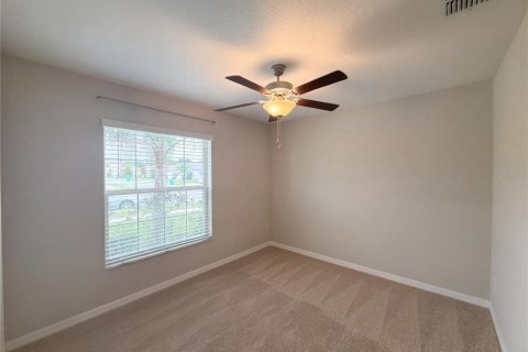 House in Zephyrhills, Florida 4 bedrooms, 178.19 sq.m. № 2394389 - photo 23