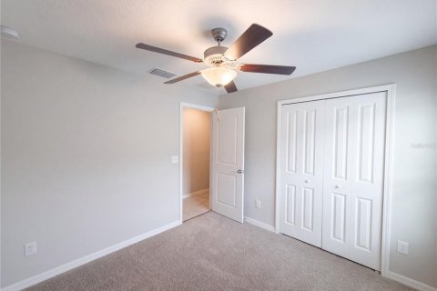 House in Zephyrhills, Florida 4 bedrooms, 178.19 sq.m. № 2394389 - photo 22