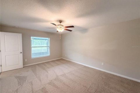 House in Zephyrhills, Florida 4 bedrooms, 178.19 sq.m. № 2394389 - photo 16