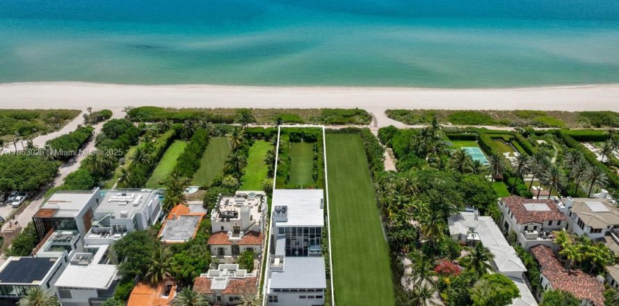 House in Miami Beach, Florida 5 bedrooms, 545.15 sq.m. № 1895655