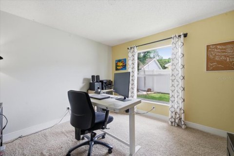House in Tampa, Florida 4 bedrooms, 183.02 sq.m. № 2197254 - photo 25