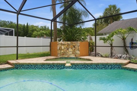 House in Tampa, Florida 4 bedrooms, 183.02 sq.m. № 2197254 - photo 30