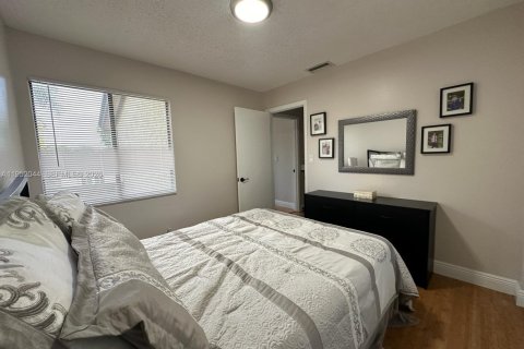 Casa en alquiler en Davie, Florida, 4 dormitorios, 198.81 m2 № 2054319 - foto 30