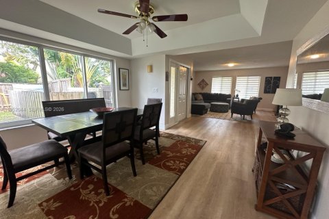 Casa en alquiler en Davie, Florida, 4 dormitorios, 198.81 m2 № 2054319 - foto 14