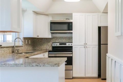 Casa en alquiler en Davie, Florida, 4 dormitorios, 198.81 m2 № 2054319 - foto 16