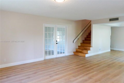 Casa en alquiler en Davie, Florida, 4 dormitorios, 198.81 m2 № 2054319 - foto 8