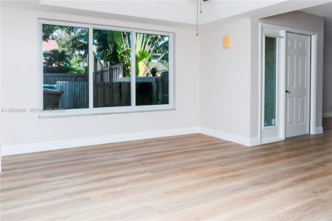 Casa en alquiler en Davie, Florida, 4 dormitorios, 198.81 m2 № 2054319 - foto 5
