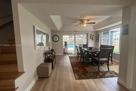 Casa en alquiler en Davie, Florida, 4 dormitorios, 198.81 m2 № 2054319 - foto 11