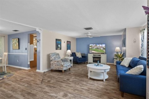 Casa en venta en Hudson, Florida, 2 dormitorios, 151.8 m2 № 1680165 - foto 6