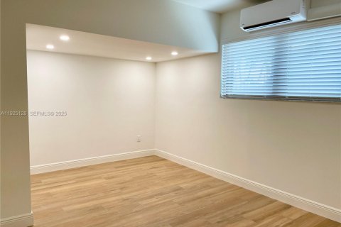 Immobilier commercial à louer à Miami, Floride: 1 chambre, 46.45 m2 № 1983753 - photo 4