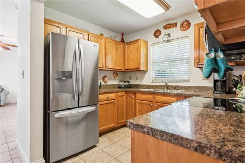 Casa en venta en Brandon, Florida, 4 dormitorios, 159.98 m2 № 1915804 - foto 6