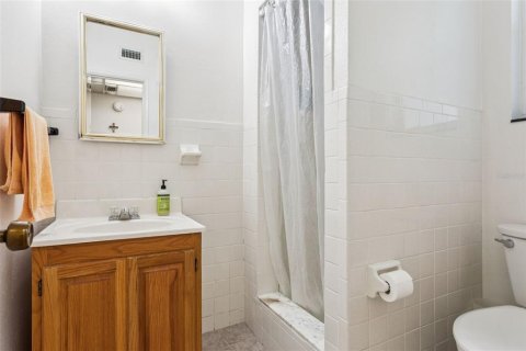 Casa en venta en Brandon, Florida, 4 dormitorios, 159.98 m2 № 1915804 - foto 18