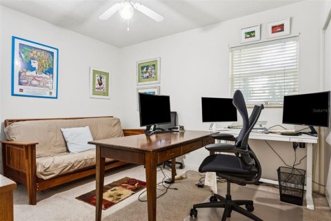 Casa en venta en Brandon, Florida, 4 dormitorios, 159.98 m2 № 1915804 - foto 12