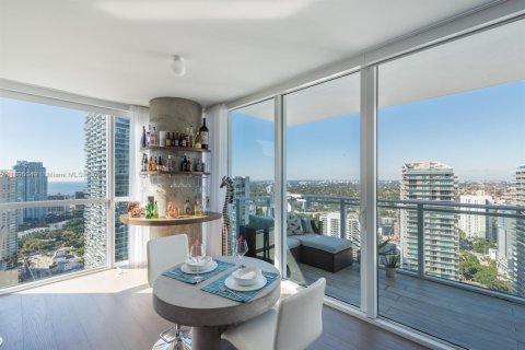 Снять в аренду кондоминиум в Майами, Флорида 2 спальни, 105.35м2, № 1947499 - фото 3