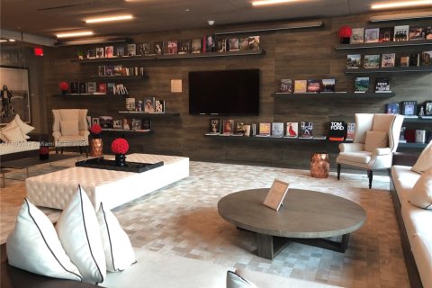 Снять в аренду кондоминиум в Майами, Флорида 2 спальни, 105.35м2, № 1947499 - фото 27