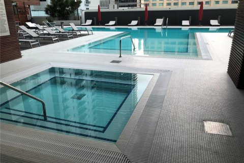 Снять в аренду кондоминиум в Майами, Флорида 2 спальни, 105.35м2, № 1947499 - фото 26