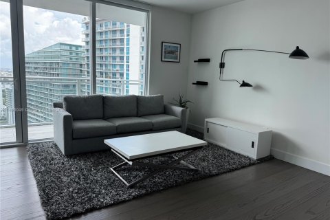 Снять в аренду кондоминиум в Майами, Флорида 2 спальни, 105.35м2, № 1947499 - фото 5