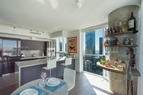 Снять в аренду кондоминиум в Майами, Флорида 2 спальни, 105.35м2, № 1947499 - фото 9