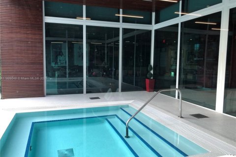Снять в аренду кондоминиум в Майами, Флорида 2 спальни, 105.35м2, № 1947499 - фото 30