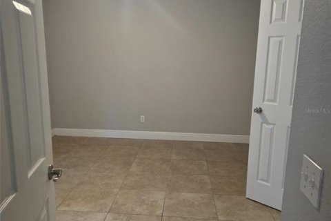 Condo in Orlando, Florida, 2 bedrooms № 2376659 - photo 8