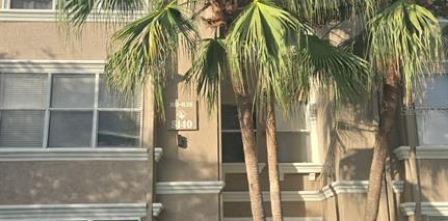 Condo in Orlando, Florida, 2 bedrooms № 2376659