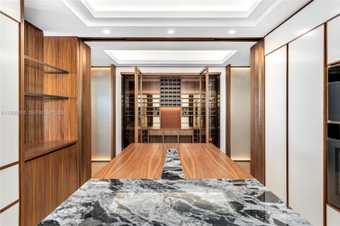 Condo in Miami Beach, Florida, 3 bedrooms  № 2060866 - photo 16