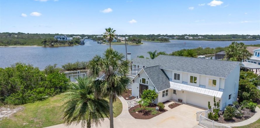 Casa en Flagler Beach, Florida 3 dormitorios, 287.53 m2 № 1751491