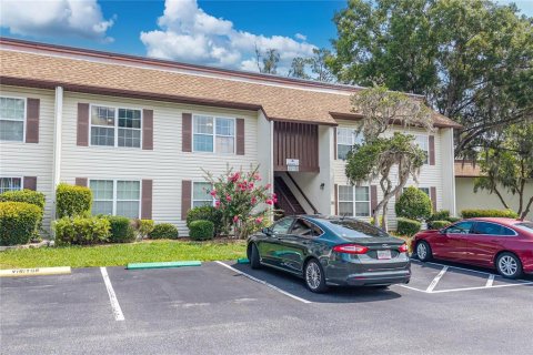 Copropriété à vendre à Inverness, Floride: 2 chambres, 96.15 m2 № 1769932 - photo 1
