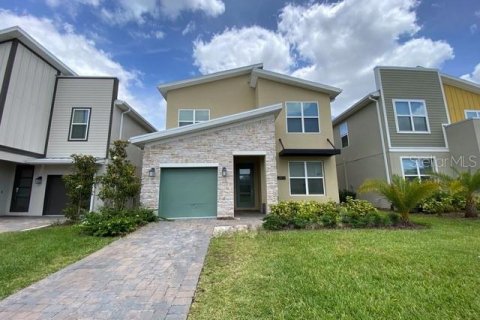 House in Kissimmee, Florida 5 bedrooms, 278.34 sq.m. № 2348193